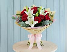 Букет цветов из:  Лилии и Розы в Ксеньевке