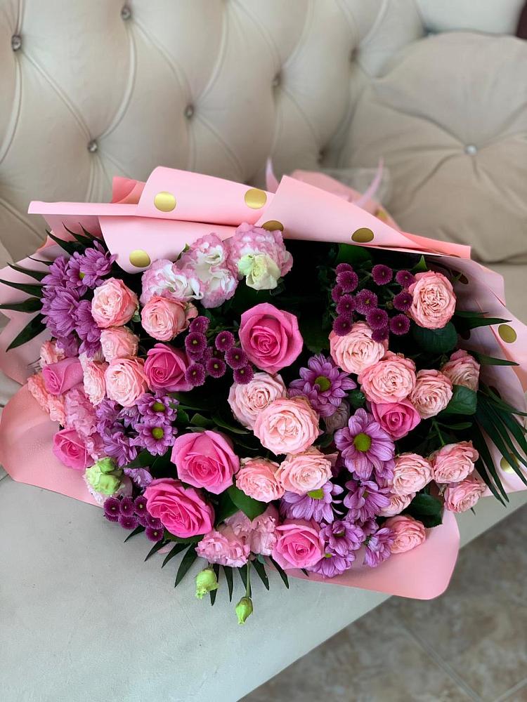 Букет цветов из: Хризантемы, Розы и Лизиантусы в Ксеньевке