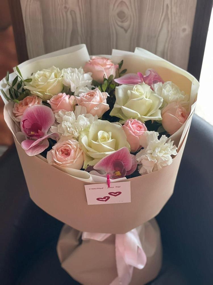 Букет цветов из: Орхидеи, Розы и Гвоздики в Ксеньевке