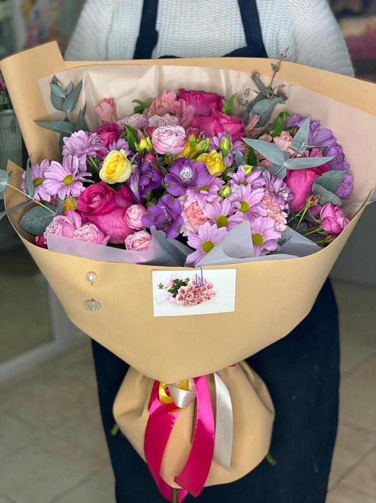 Букет цветов из: Хризантемы, Гвоздики и Альстромерии в Ксеньевке