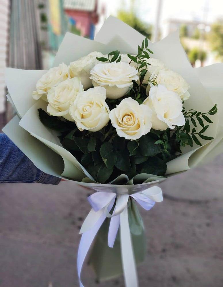Букет Белые розы Проуд в Ксеньевке