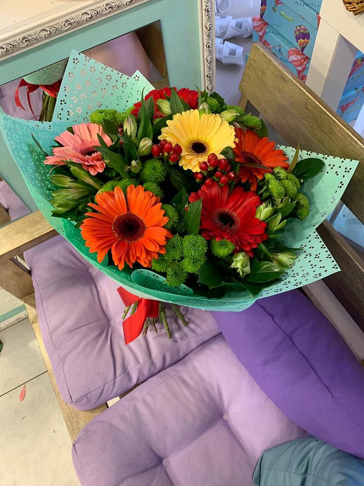 Букет цветов из: Герберы, Хризантемы и Альстромерии в Ксеньевке