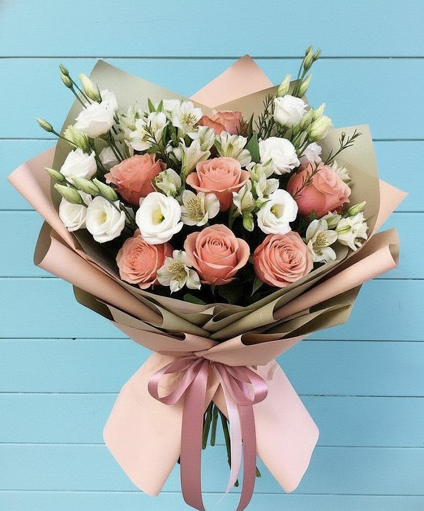 Букет цветов из: Розы, Альстромерии и Лизиантусы в Ксеньевке