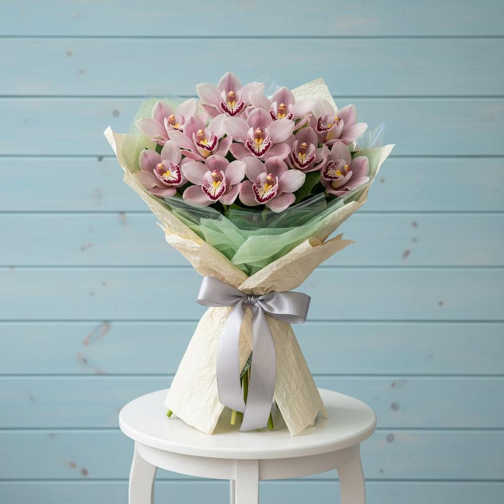 Букет цветов из: Орхидеи и Розы в Ксеньевке