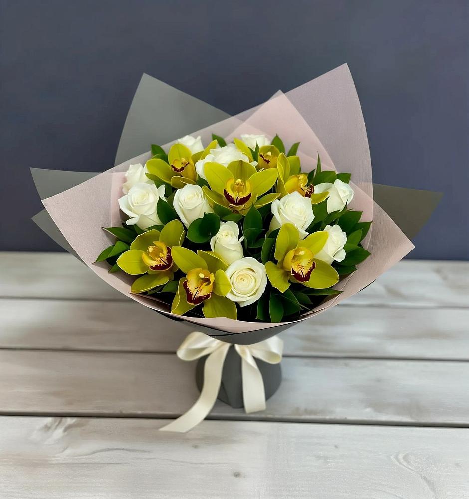 Букет цветов из: Орхидеи и Розы в Ксеньевке