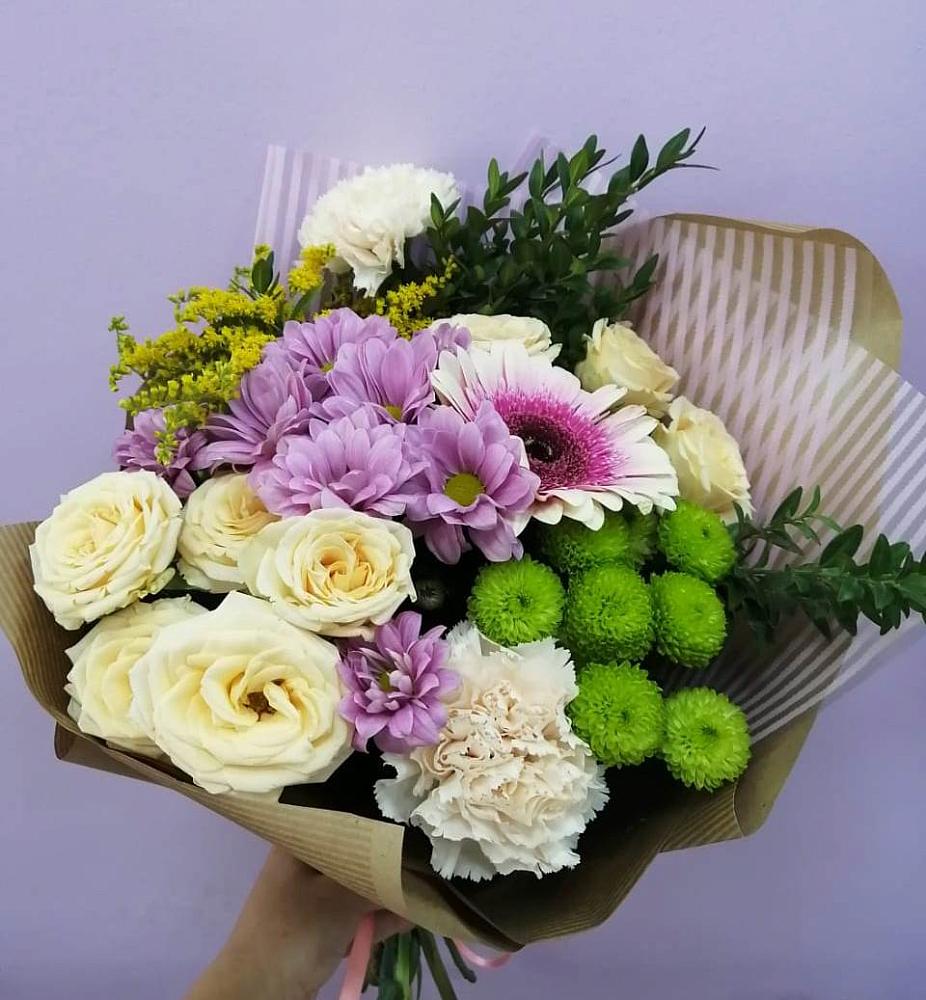 Букет цветов из: Хризантемы, Розы, Гвоздики и Герберы в Ксеньевке