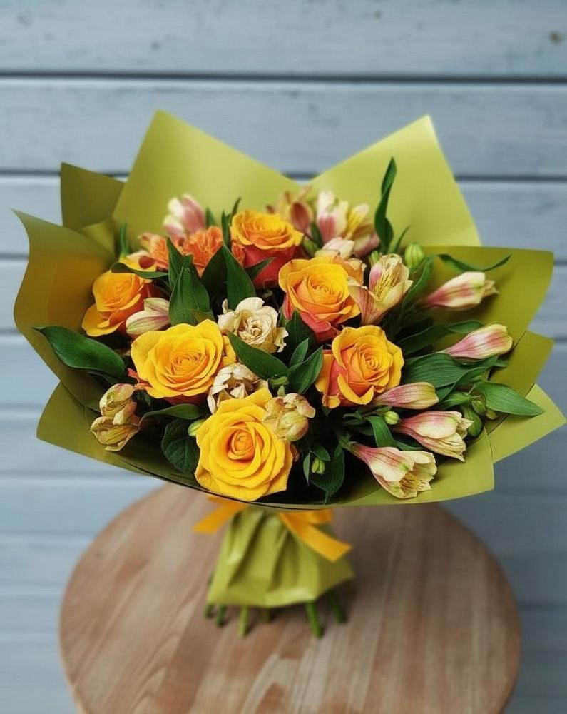 Букет цветов из: Альстромерии и Розы в Ксеньевке