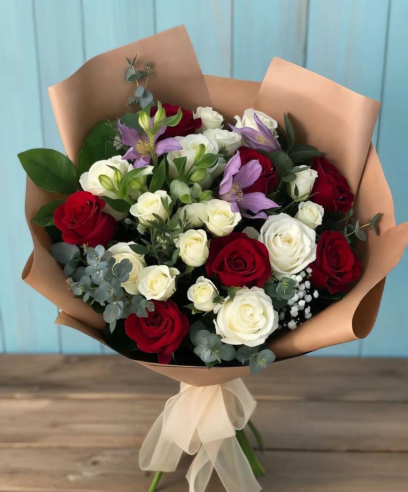 Букет цветов из: Розы и Альстромерии в Ксеньевке