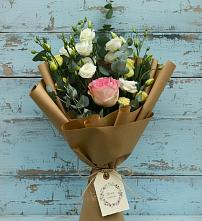 Букет цветов из:  Розы и Лизиантусы #REPLACE_PRED# Ксеньевке