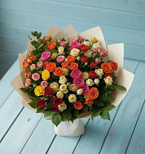 Букет Микс из разноцветных кустовых роз в Ксеньевке