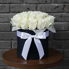 Цветочная композиция из Розы в шляпной коробке в Ксеньевке